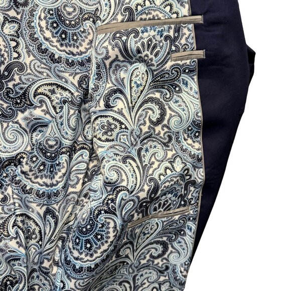 SOLD‎ ON ANOTHER PLATFORM - Posh is not letting me remove this listing - Picture 10 of 11